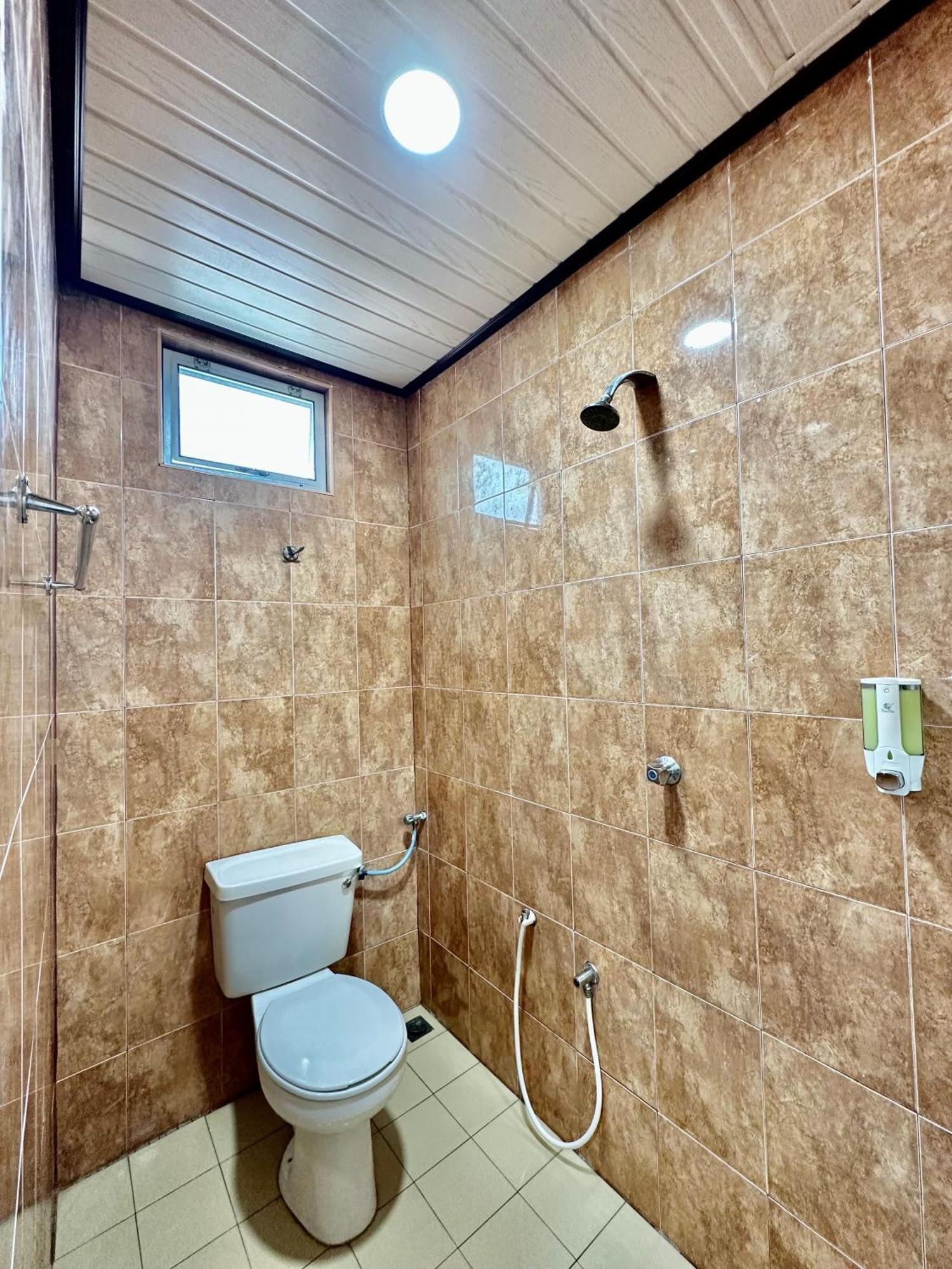 Kangar Hotel Sdn Bhd Dış mekan fotoğraf